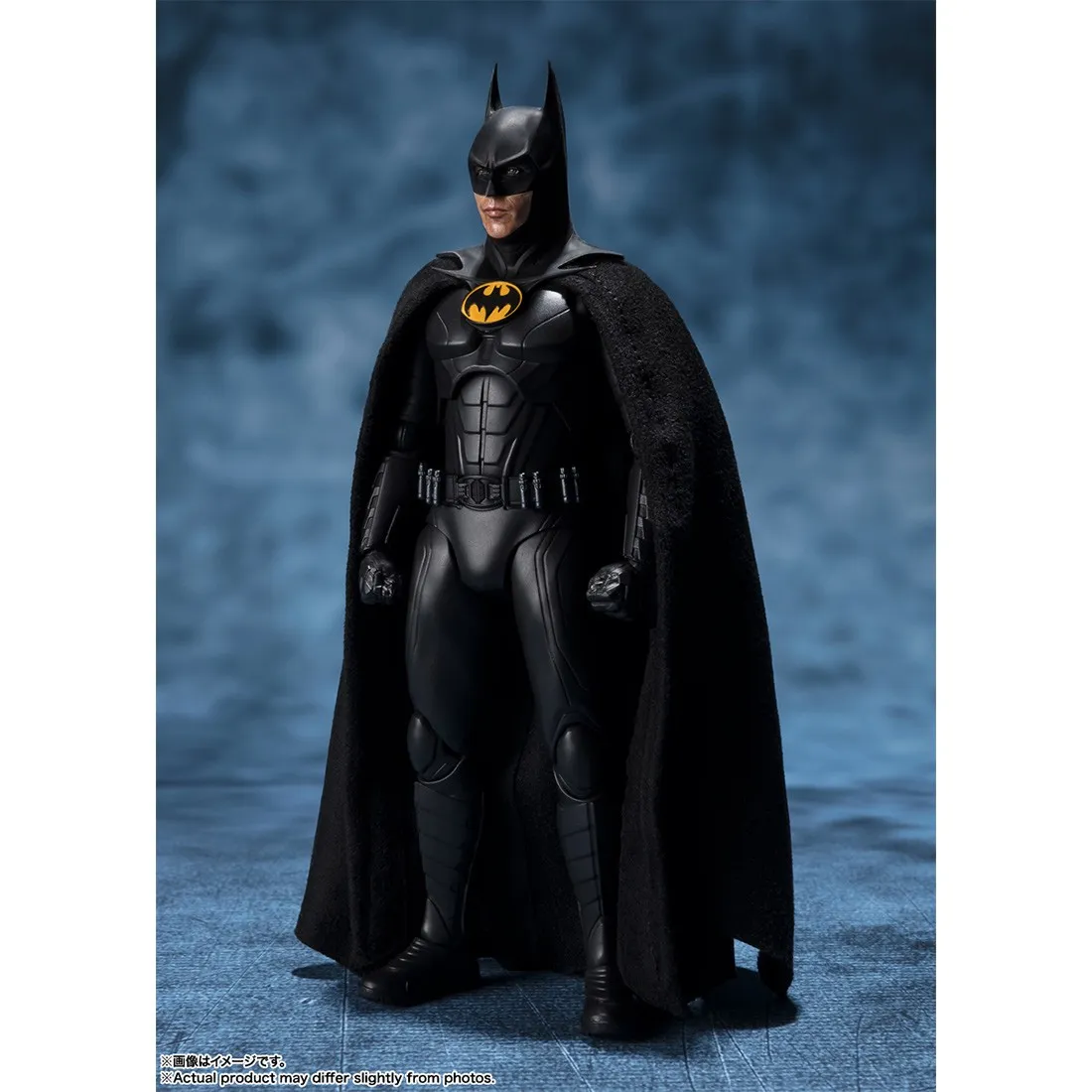 Bandai S.H.Figuarts The Flash Batman Figure (black)