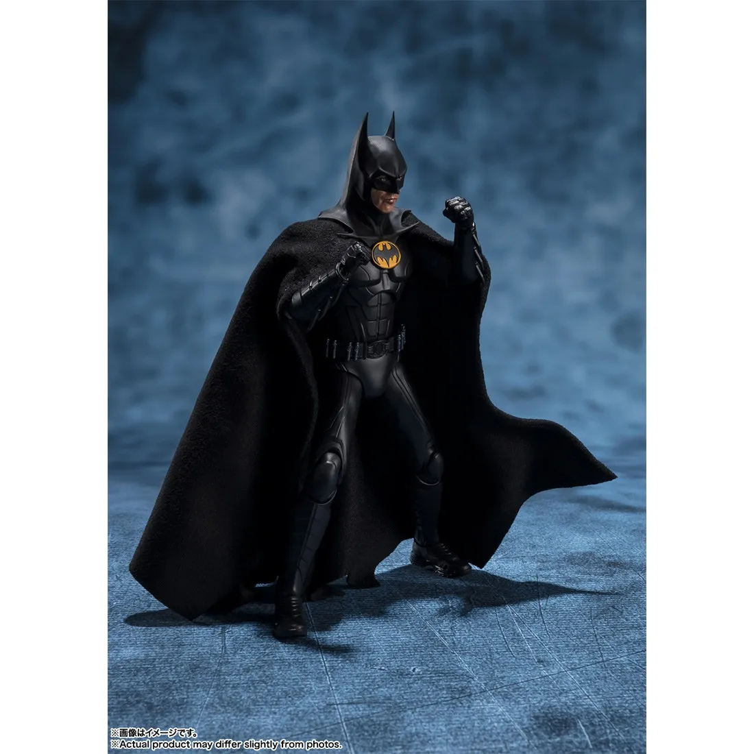 Bandai S.H.Figuarts The Flash Batman Figure (black)