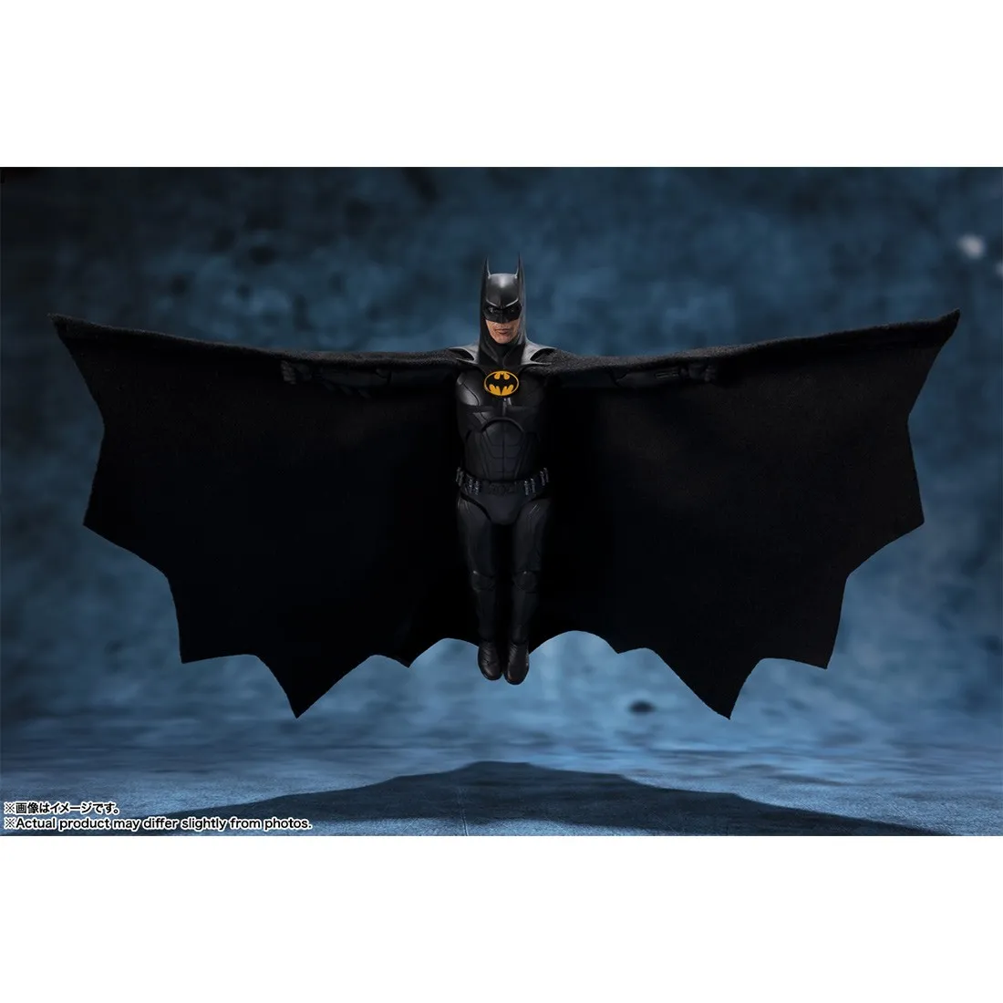 Bandai S.H.Figuarts The Flash Batman Figure (black)