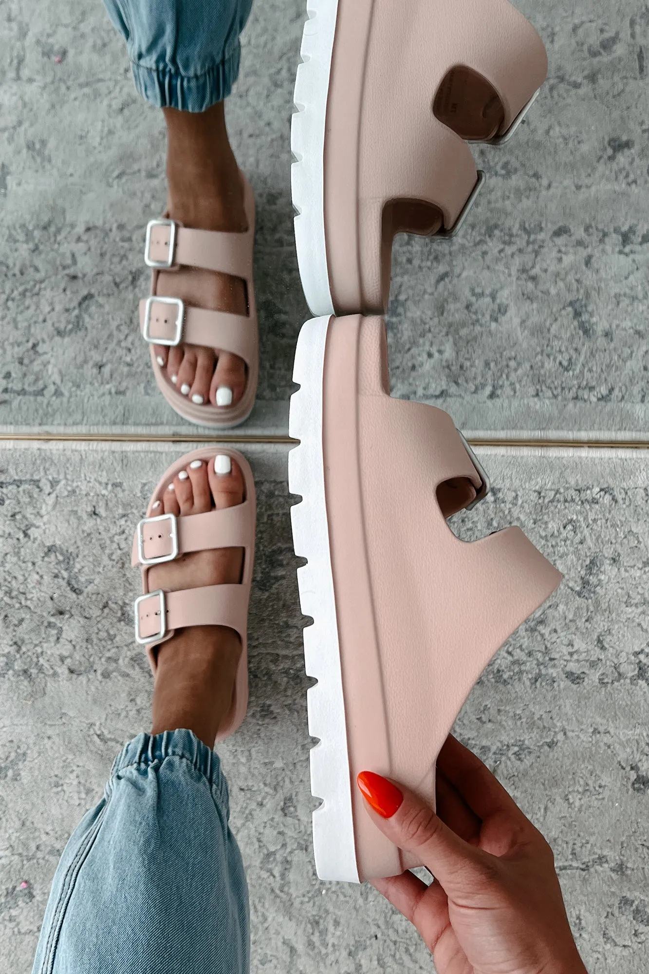 Casually Crushing Chunky Platform Sandals (Blush)