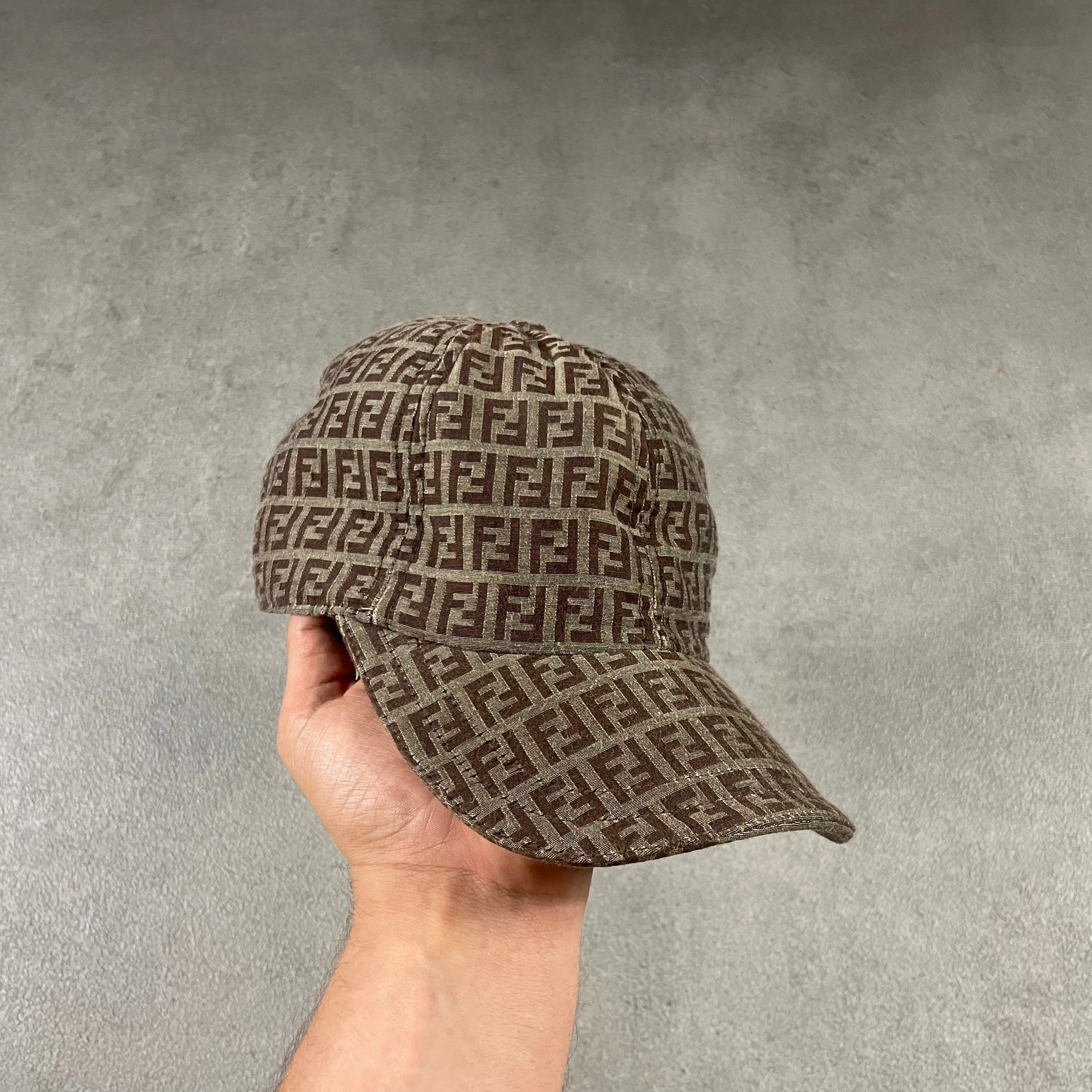 Fendi vintage Cap (L)