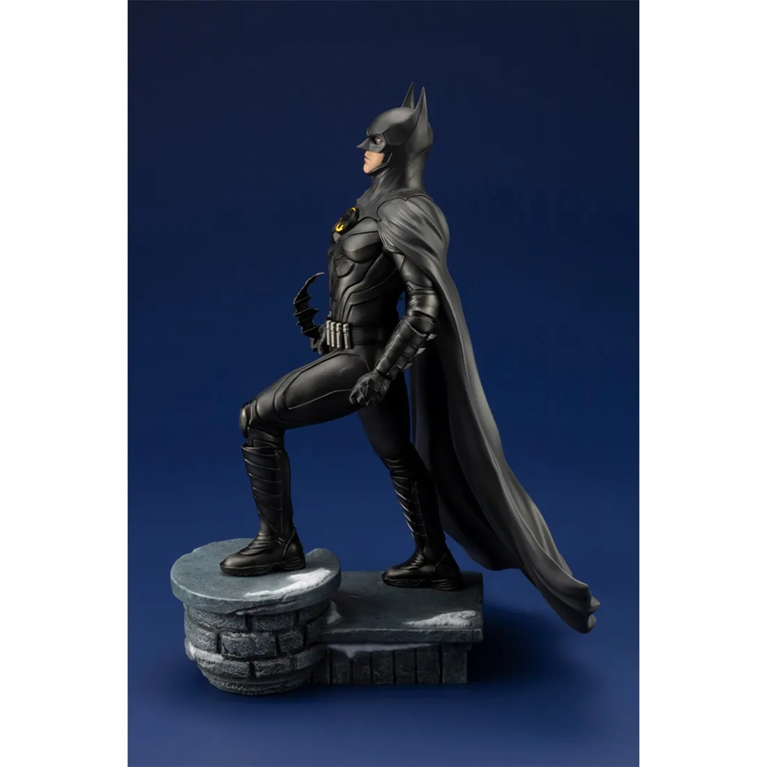 Kotobukiya ARTFX The Flash Movie Batman Statue (black)