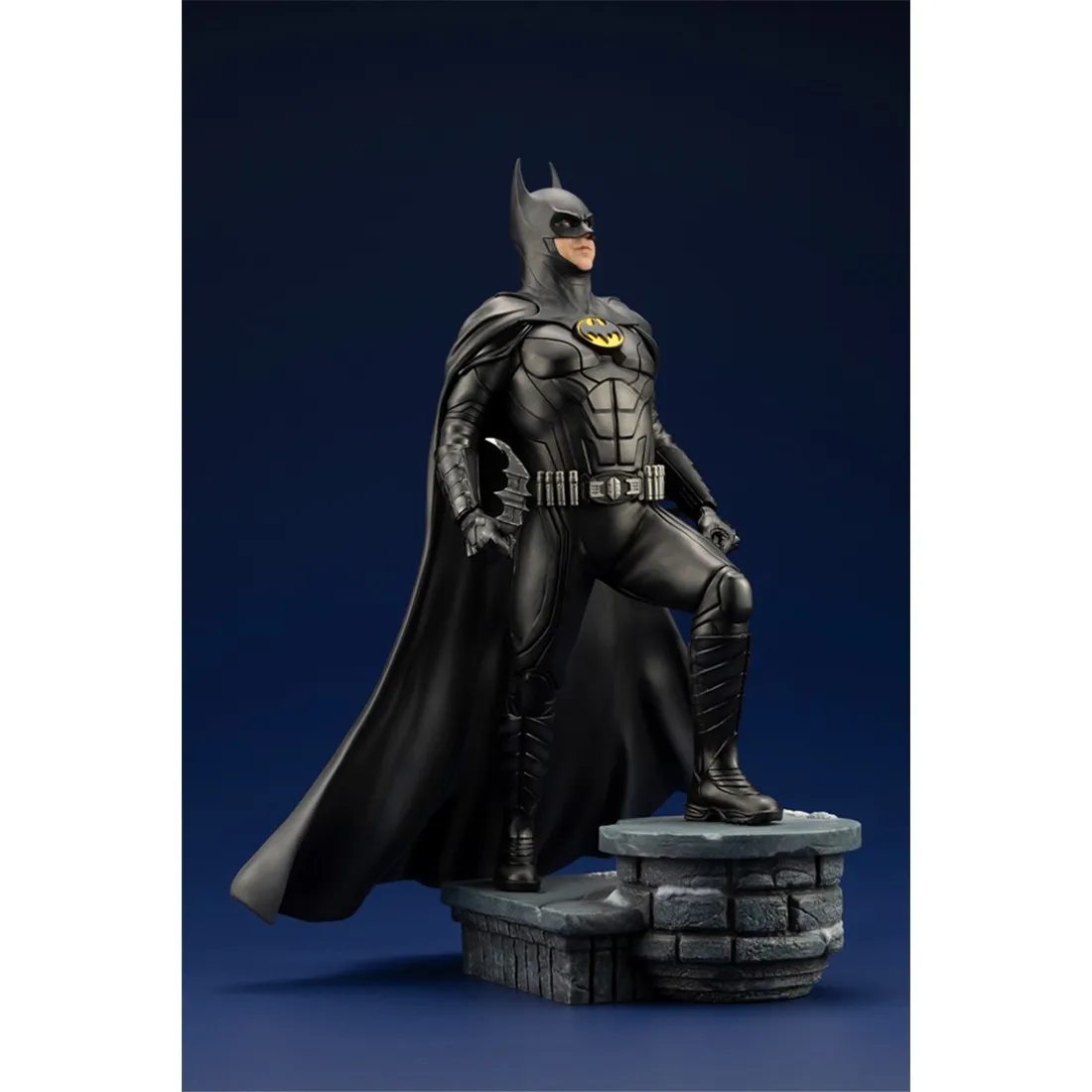 Kotobukiya ARTFX The Flash Movie Batman Statue (black)