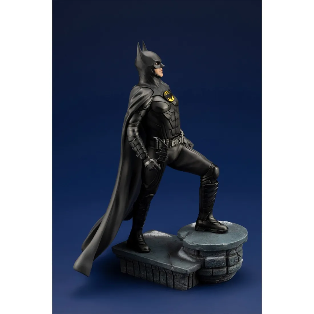 Kotobukiya ARTFX The Flash Movie Batman Statue (black)