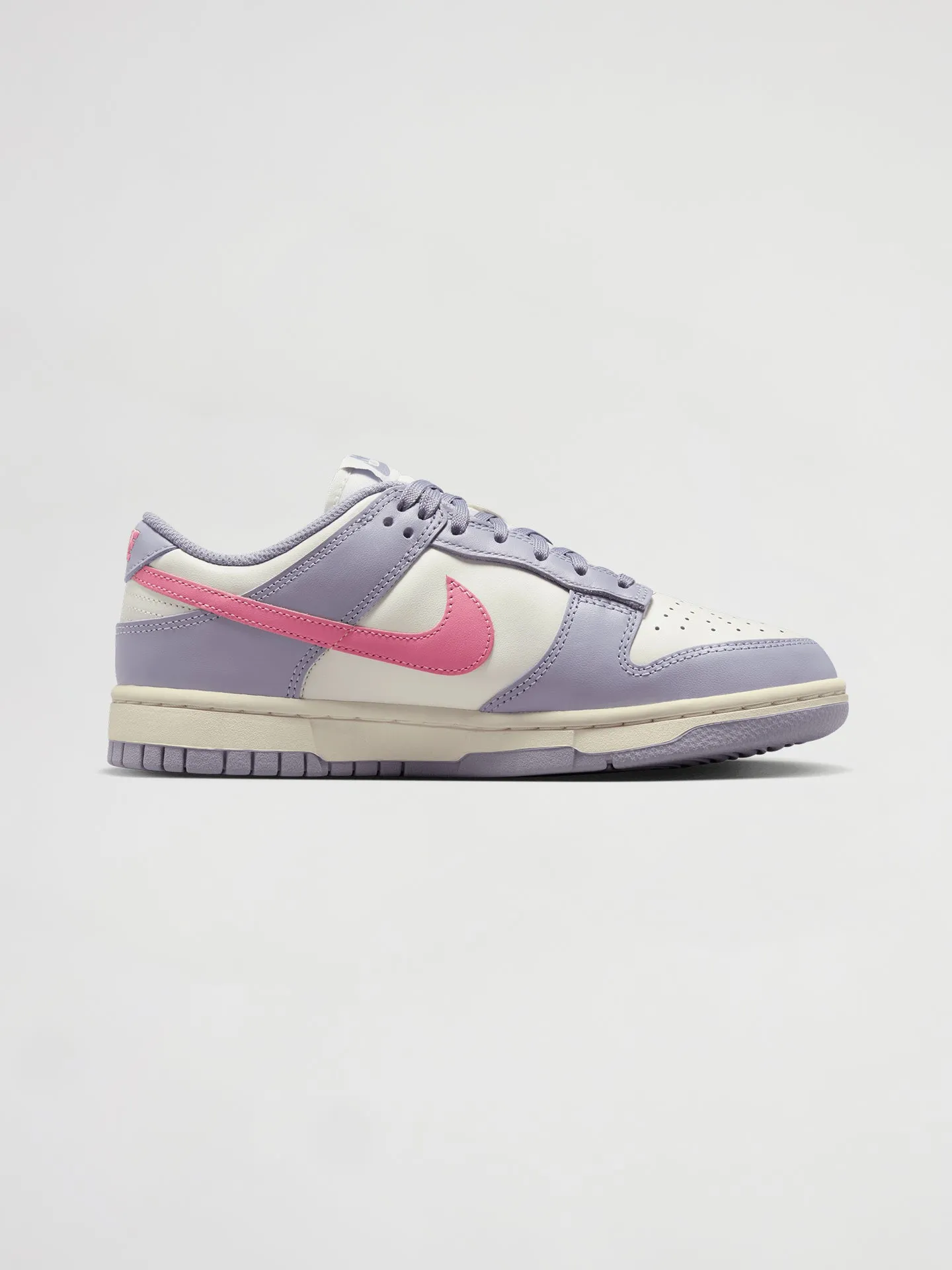 Nike Dunk Low - INDIGO HAZE/CORAL CHALK-SAIL