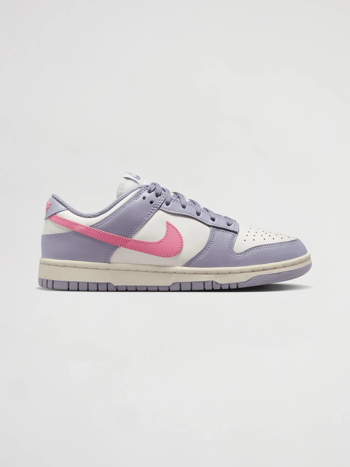 Nike Dunk Low - INDIGO HAZE/CORAL CHALK-SAIL