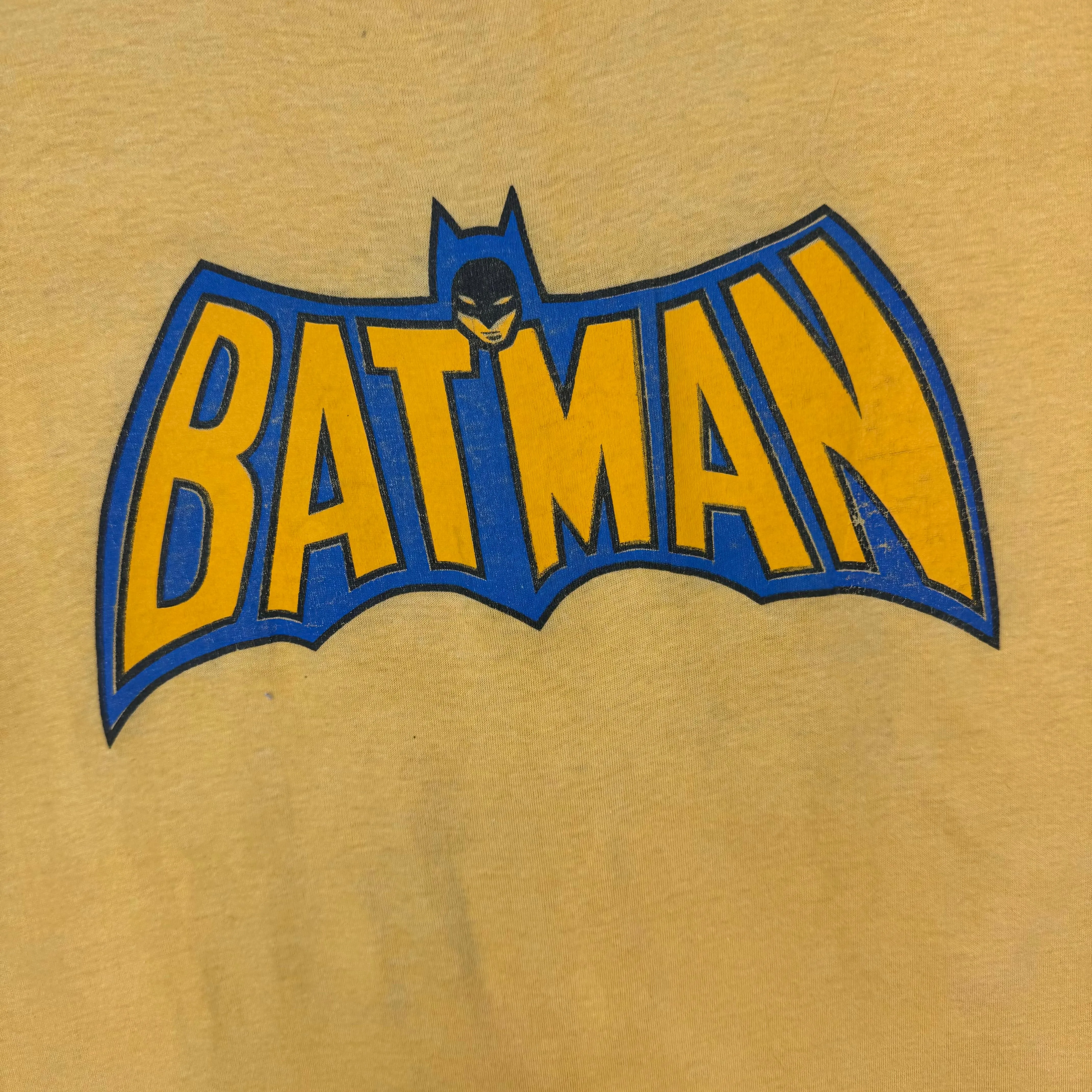 Vintage Screen Stars DC Comics Batman Single Stitch Graphic T-shirt Yellow